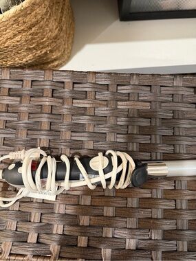 Silver beachwaver Wand with Black Handle and Wrapped White Cord